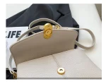 accessoire de mode femme sac à main élégant blanc