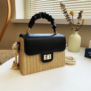 sac à main en paille noir avec poignée en cuir
