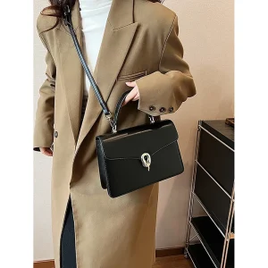 sac à main en cuir noir