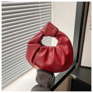 sac à main en cuir rouge – style noué moderne et minimaliste