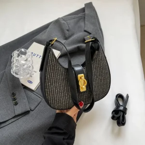 sac à main en paille tressée gris