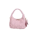sac à main tressé style urbain