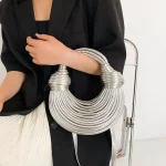 sac à main élégant argent