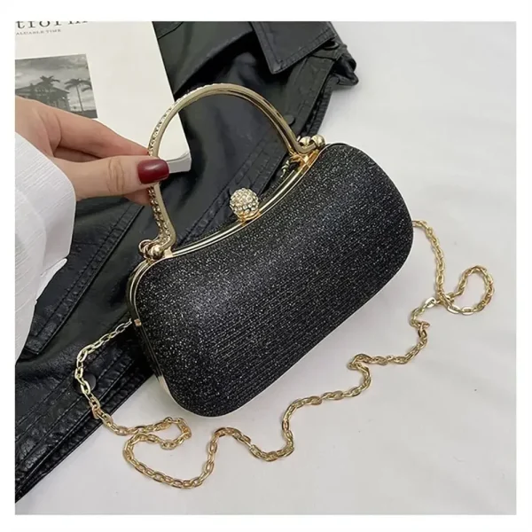 sac pochette noir pailleté pour soirée