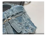 sac à main bleu urbain