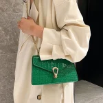 sac à main cuir effet crocodile