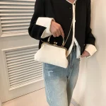 sac à main blanc style vintage