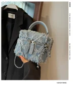 sac à main bleu ciel effiloché