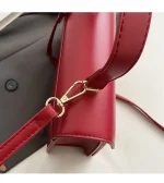 accessoire de mode en cuir rouge
