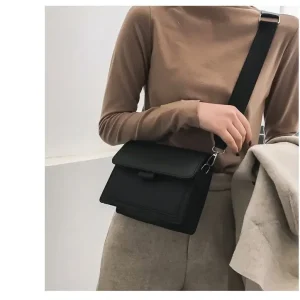 sac bandoulière noir décontracté chic et pratique