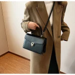 sac à main noir chic