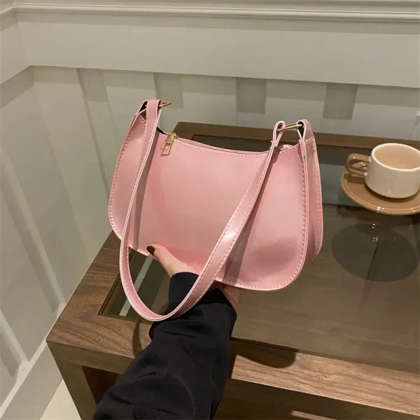 sac à main vernis rose