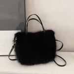 sac elegant fourrure douce