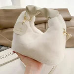 sac à main doux en fausse fourrure blanc