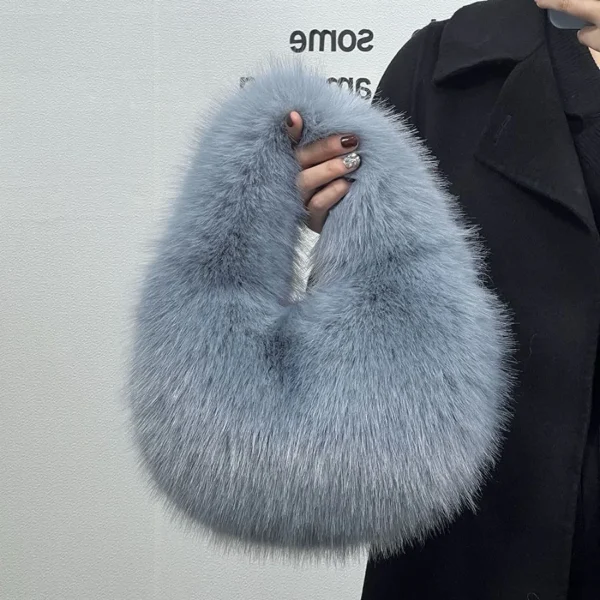 Sac À Main En Fausse Fourrure Gris Bleuté – Style Hiver Luxe Doux Et Élégant