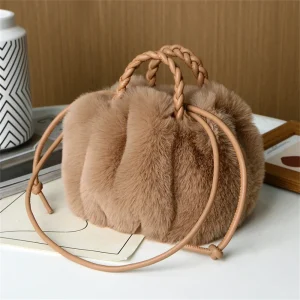 Sac À Main Seau En Fausse Fourrure Marron – Doux Avec Cordons Et Anses Tressées Tendance Hiver
