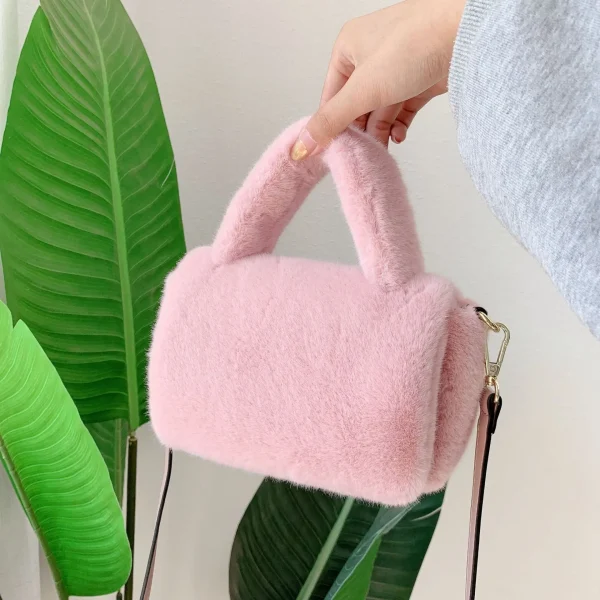 Sac À Main Fourrure Rose – Sac Hiver Doux Et Chic Avec Bandoulière Amovible