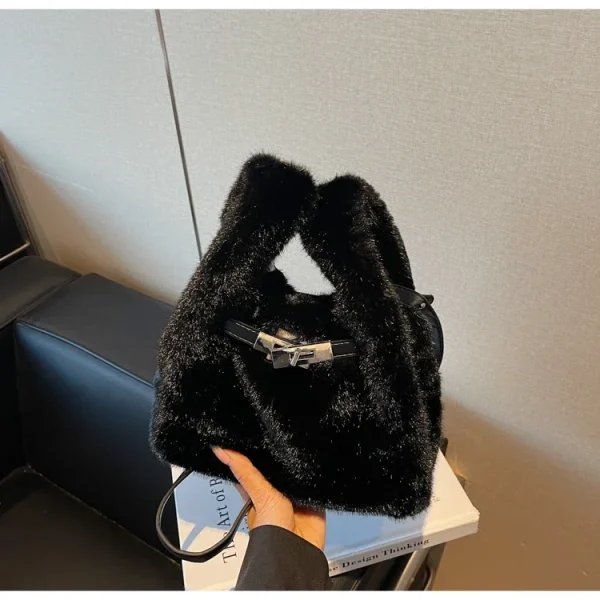 Sac À Main En Fourrure Synthétique Noir – Sac Épaule Doux Et Tendance Avec Anse Réglable