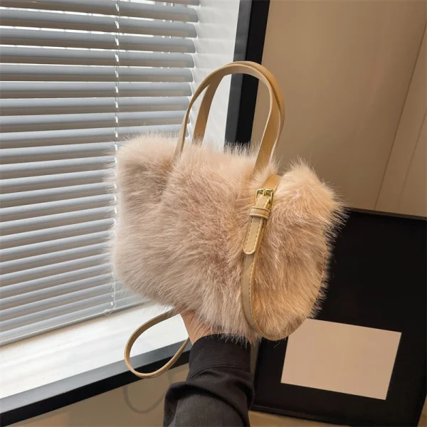 Sac À Main Fourrure Beige – Hivernal Doux Et Élégant