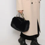 sac à main tendance en fourrure synthétique