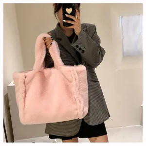 Sac À Main En Fausse Fourrure Rose Pâle – Sac D’hiver Doux Tendance Et Élégant