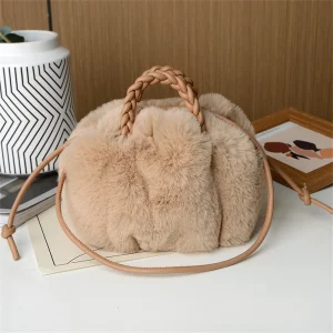Sac À Main Seau En Fausse Fourrure Beige – Doux Avec Cordons Et Anses Tressées Tendance Hiver