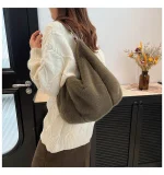 sac fourrure élégant pour femmes